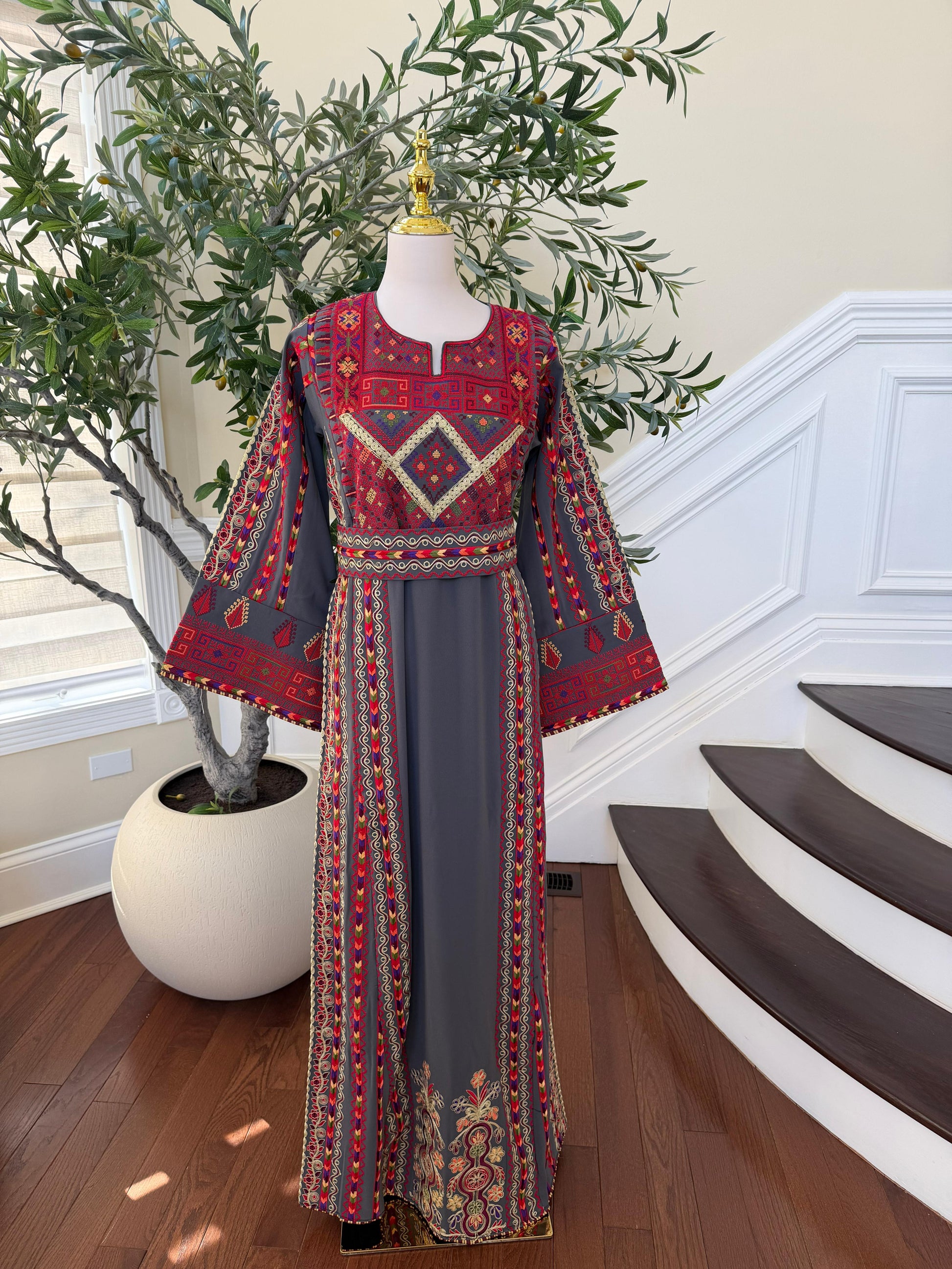 Grey Embroidery Tatreez Heritage Thobe