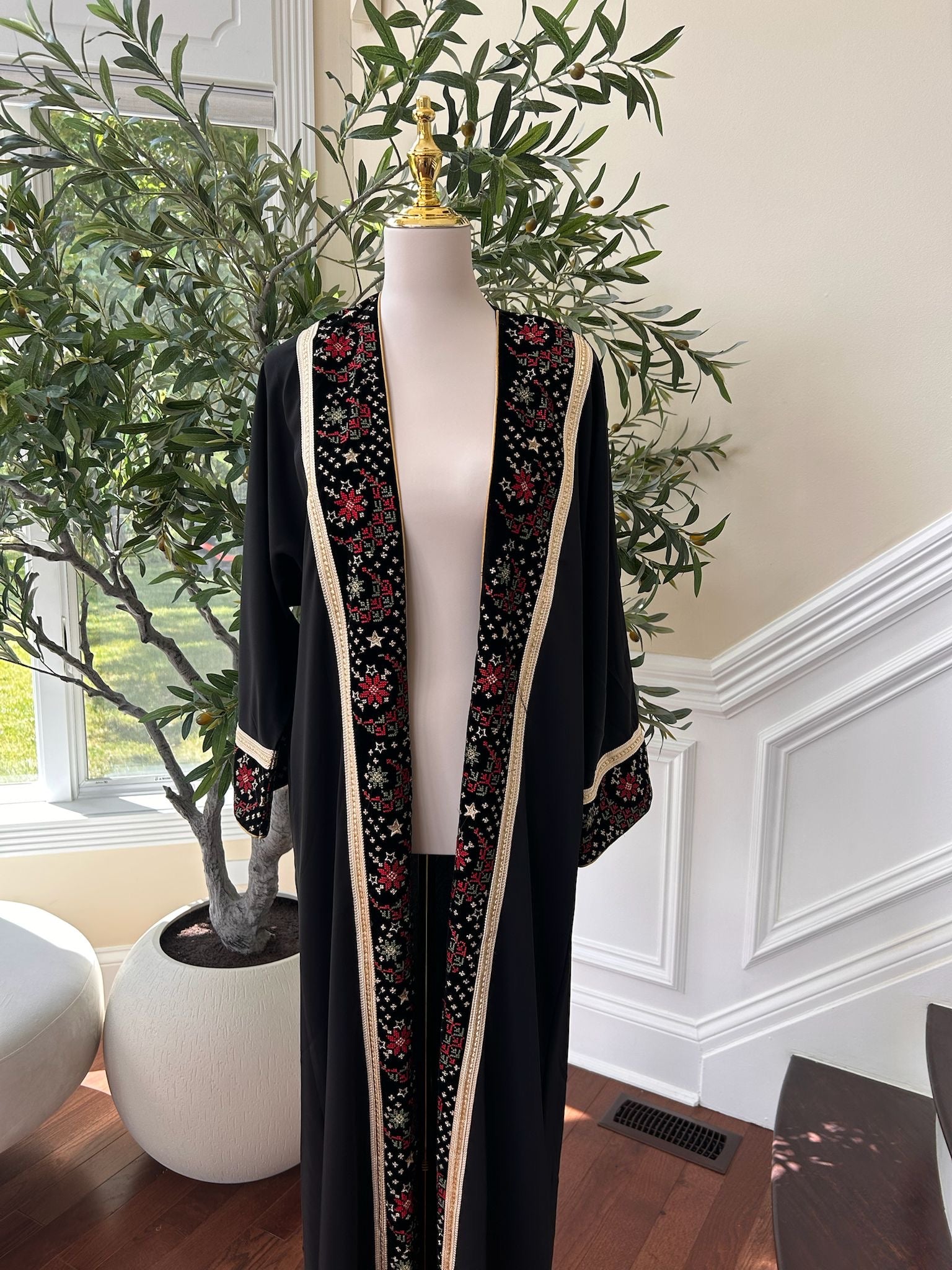 Black Detail Essence Cardigan Abaya