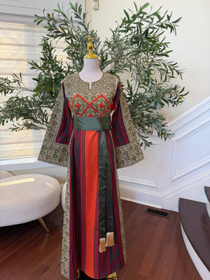 Olive Majesty Majdalawi Embroidered Tatreez Thobe