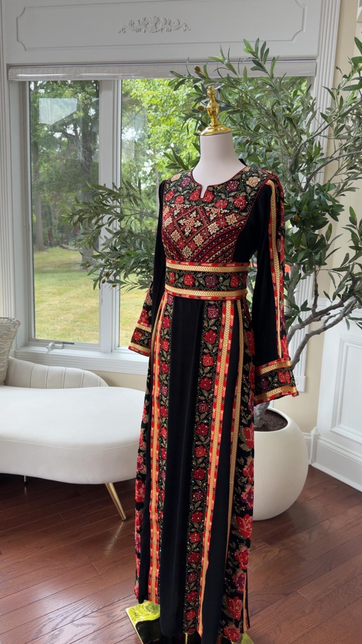 Embroidery Tatreez Black Thobe