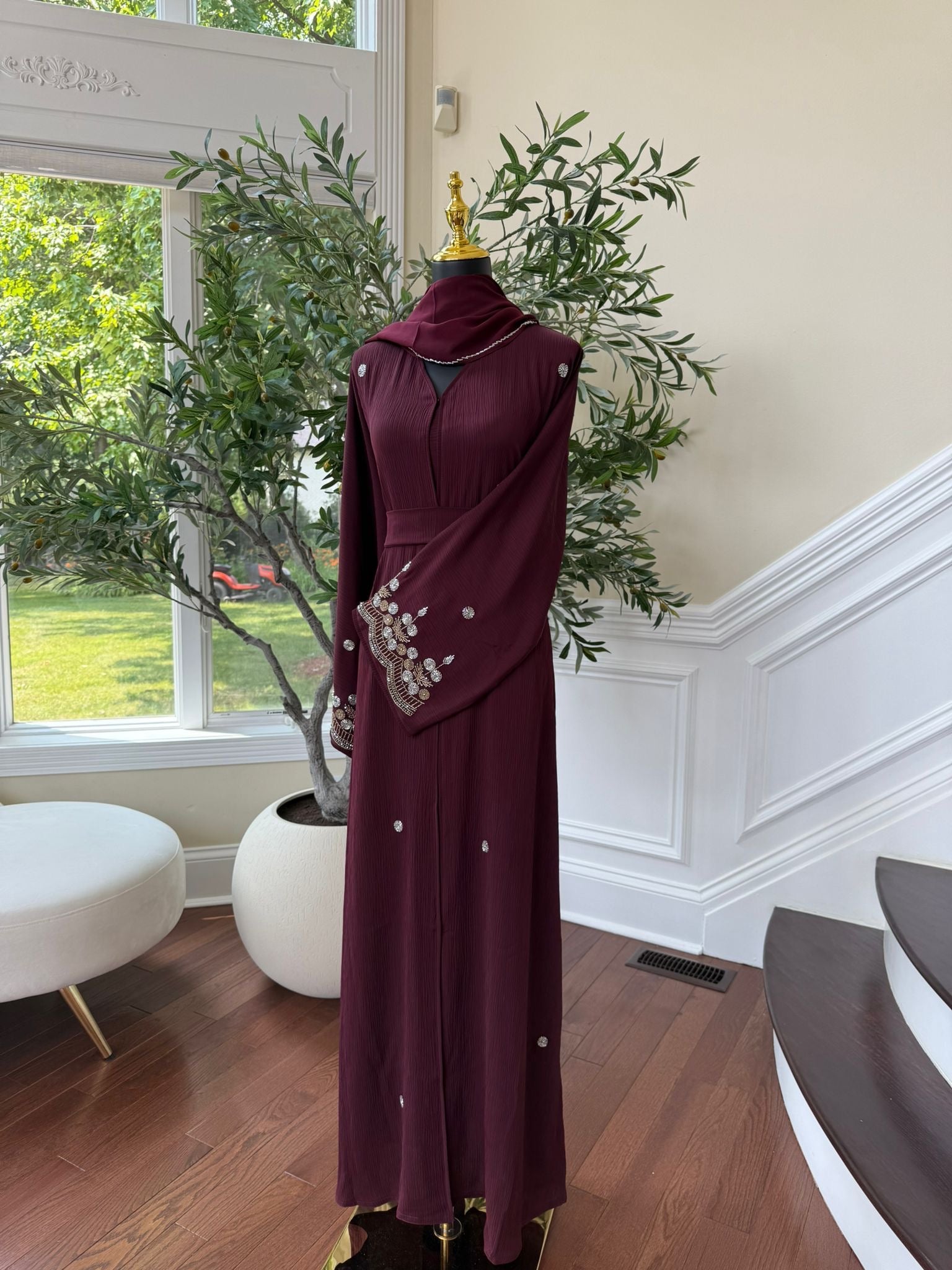 Burgundy Sleeve Detailed Abaya