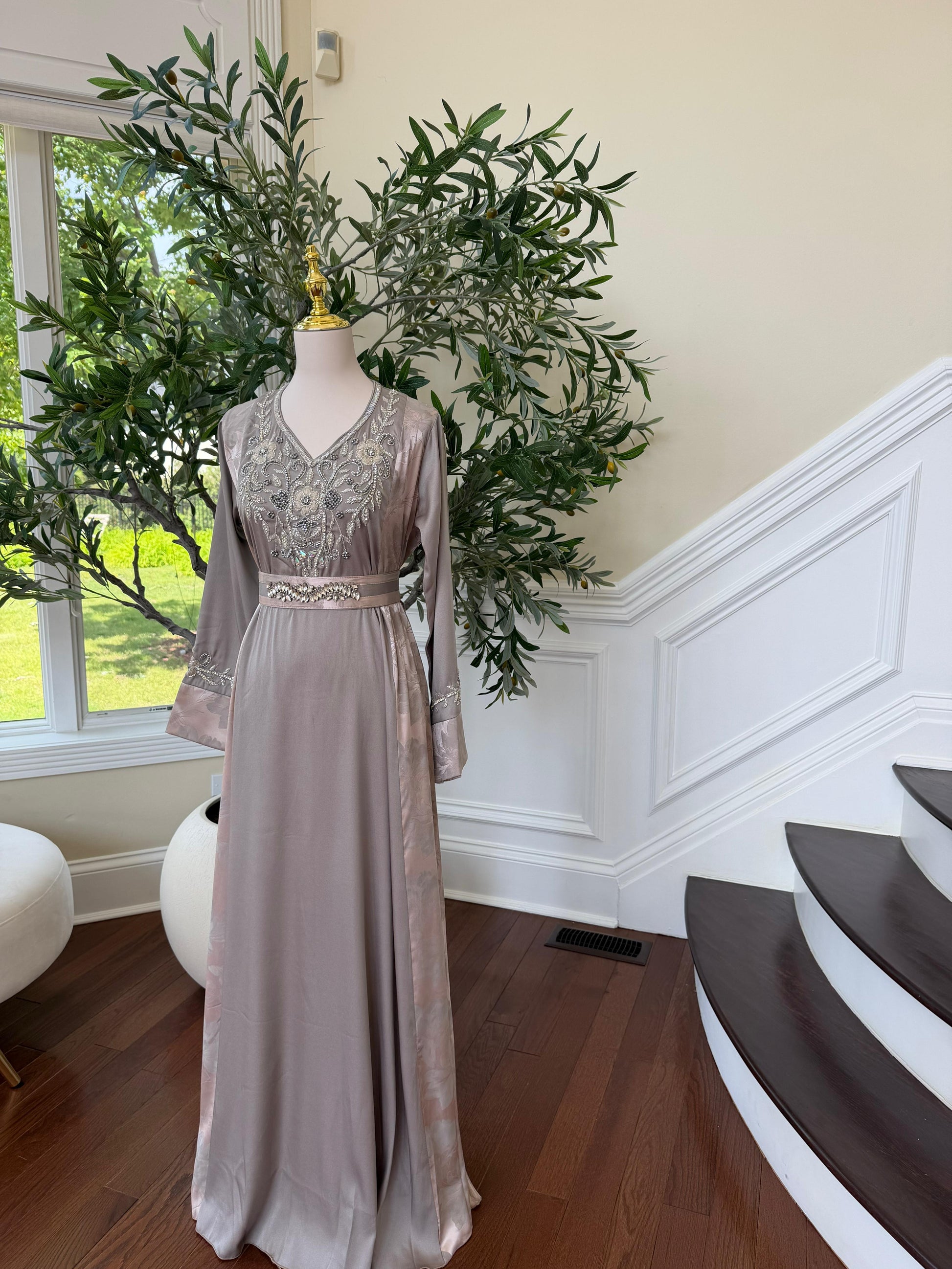Silver Beaded Elegance Kuftan
