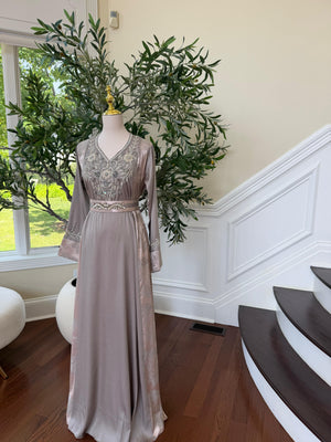 Silver Beaded Elegance Kuftan