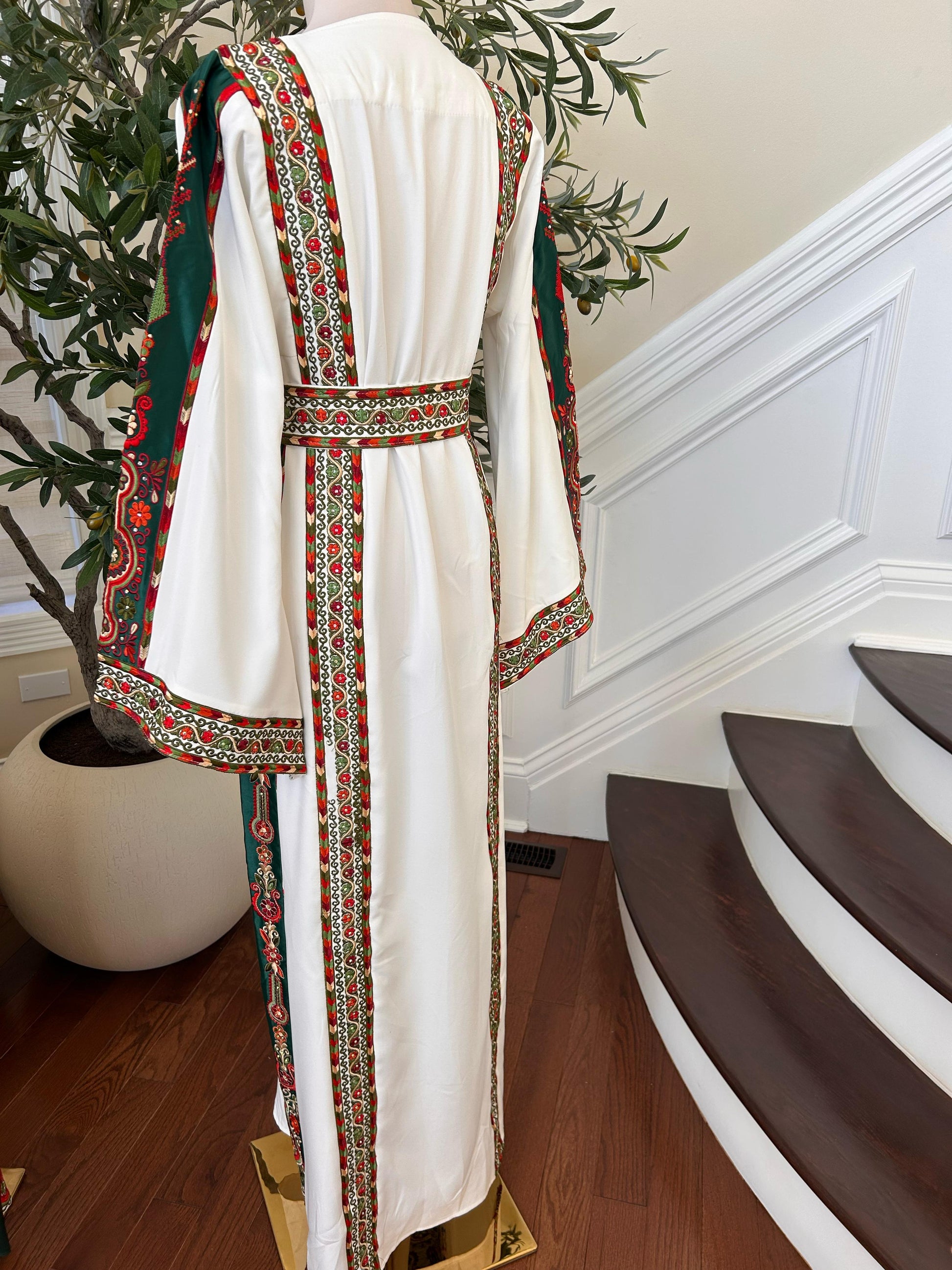 White Embroidery Tatreez Thobe