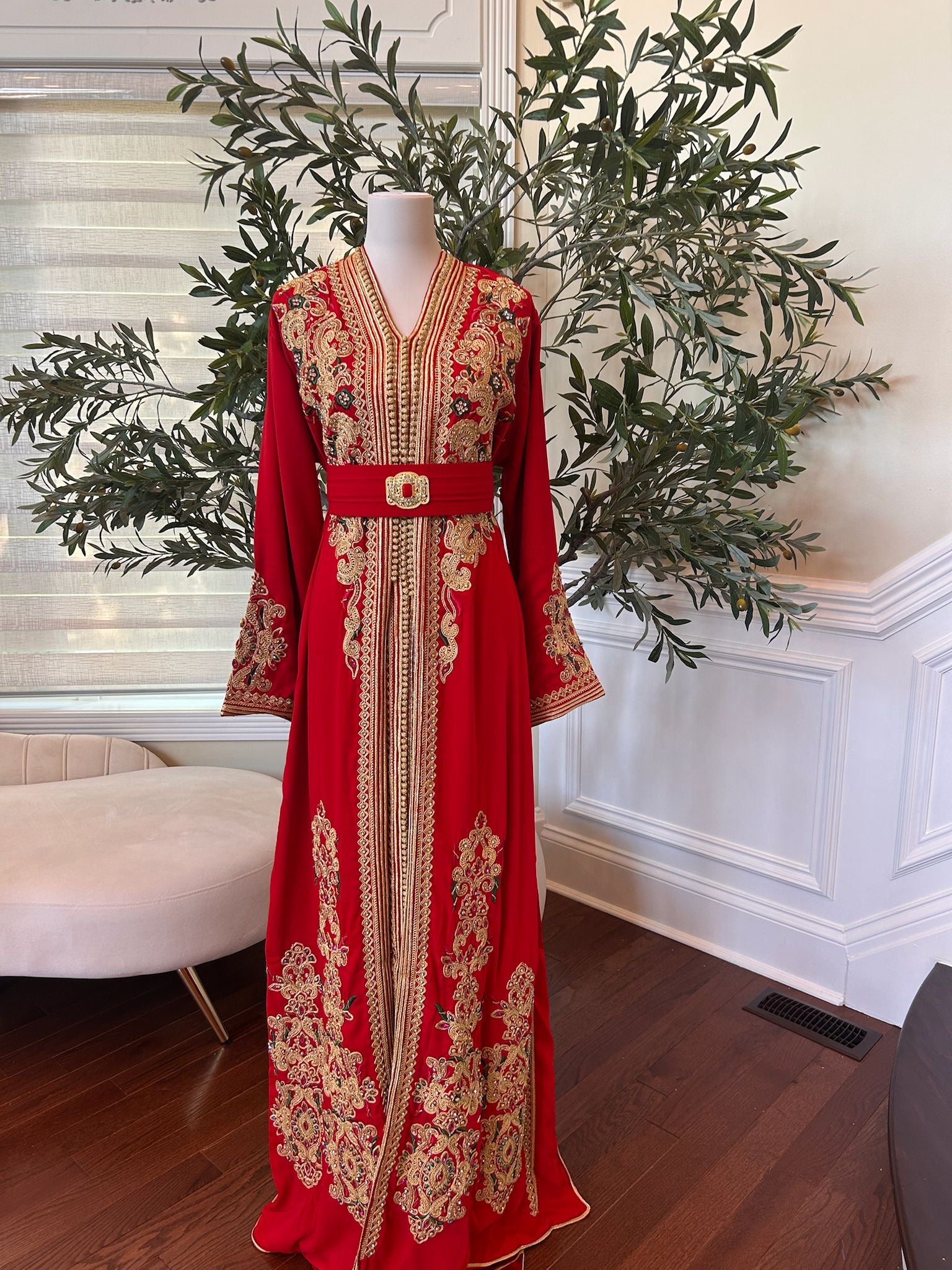 Red Detailed Golden Charm Kuftan