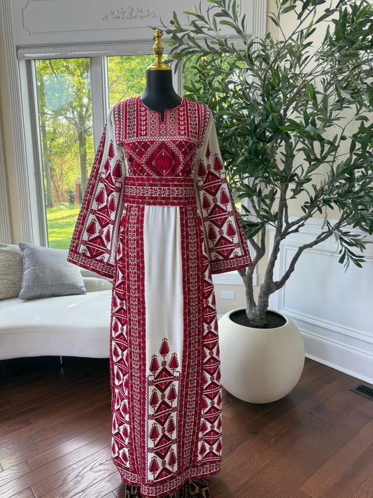 White Embroidery Tatreez Thobe