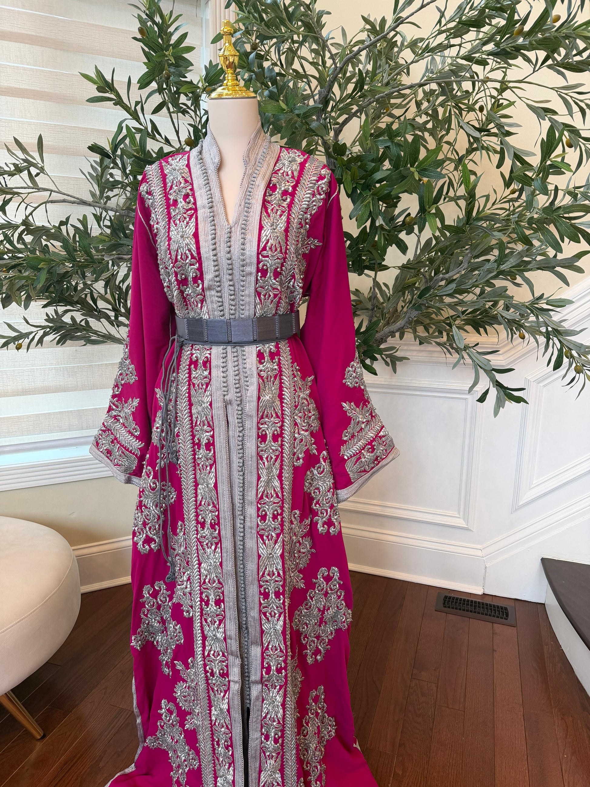 Royal Pink Silver Kuftan Essence