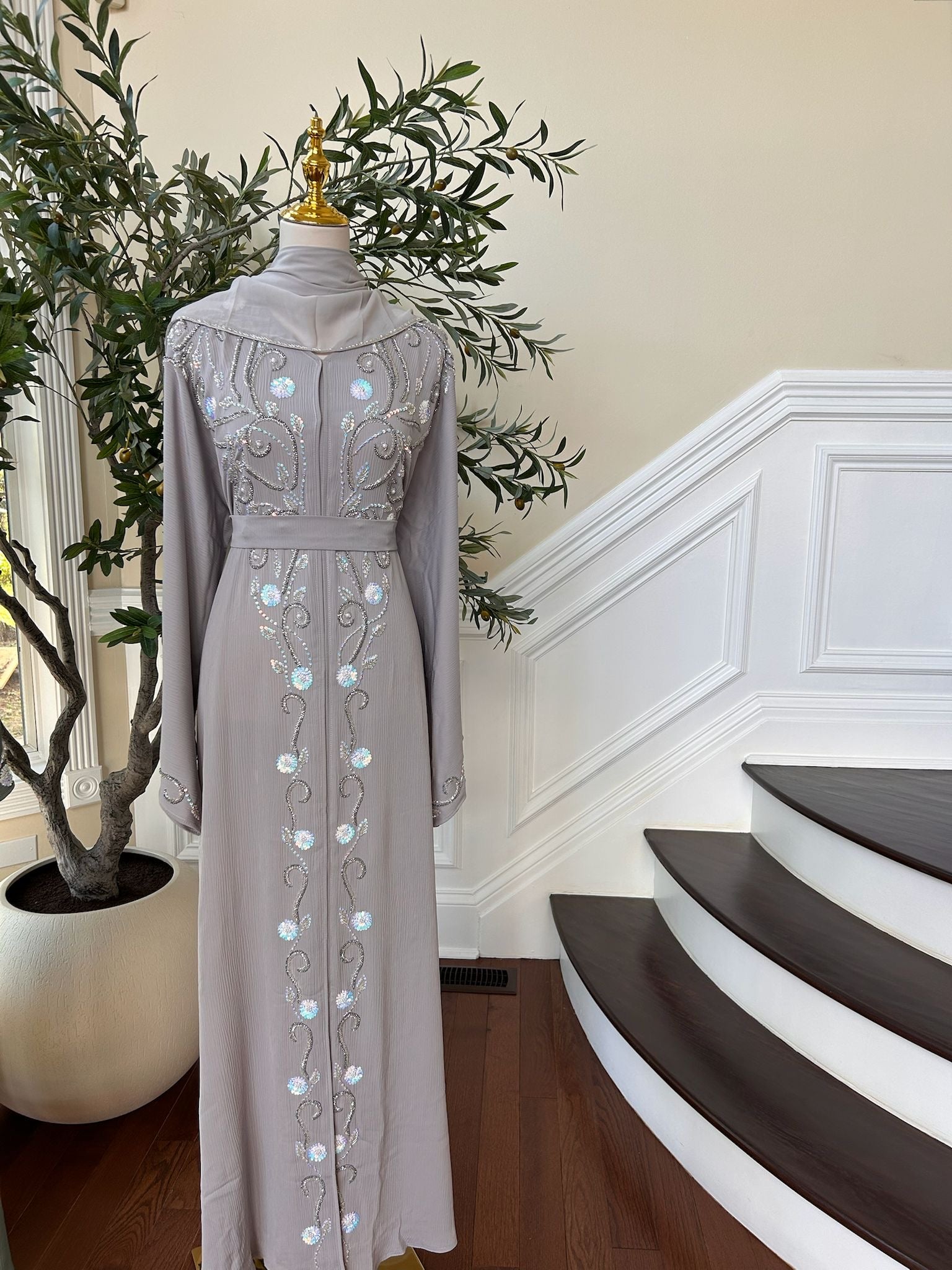 Grey Floral Detail Abaya