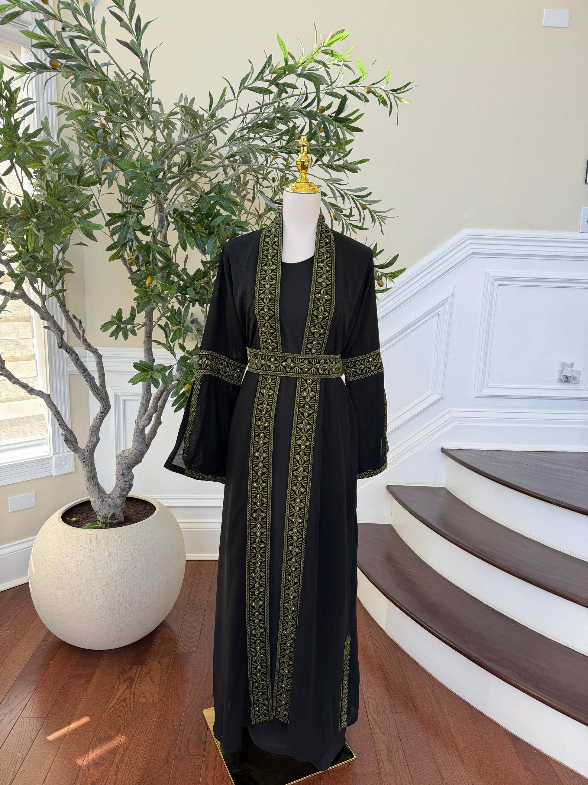 Black Embroidery Green Tatreez Two Piece Thobe