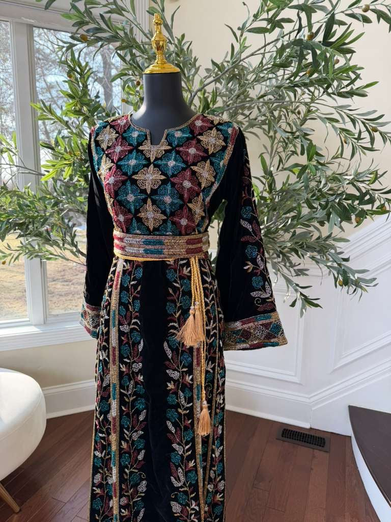 Black Velvet Beaded Stone Thobe