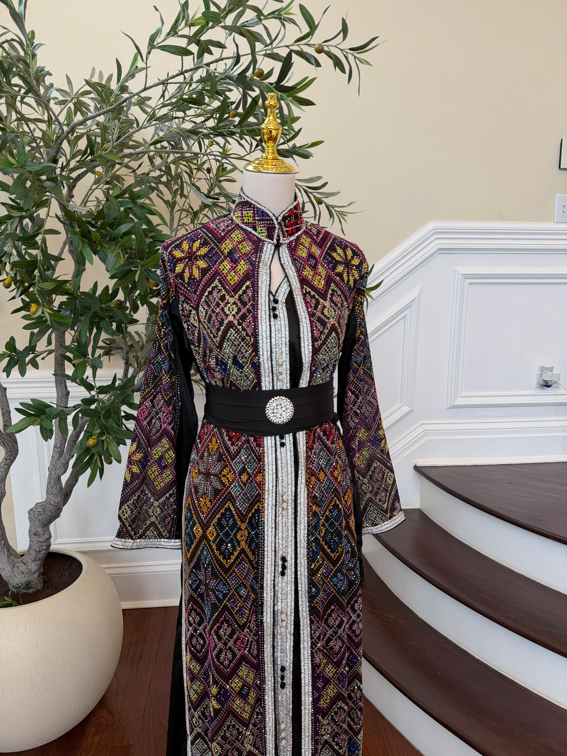 Black Embroidery Royale Kuftan