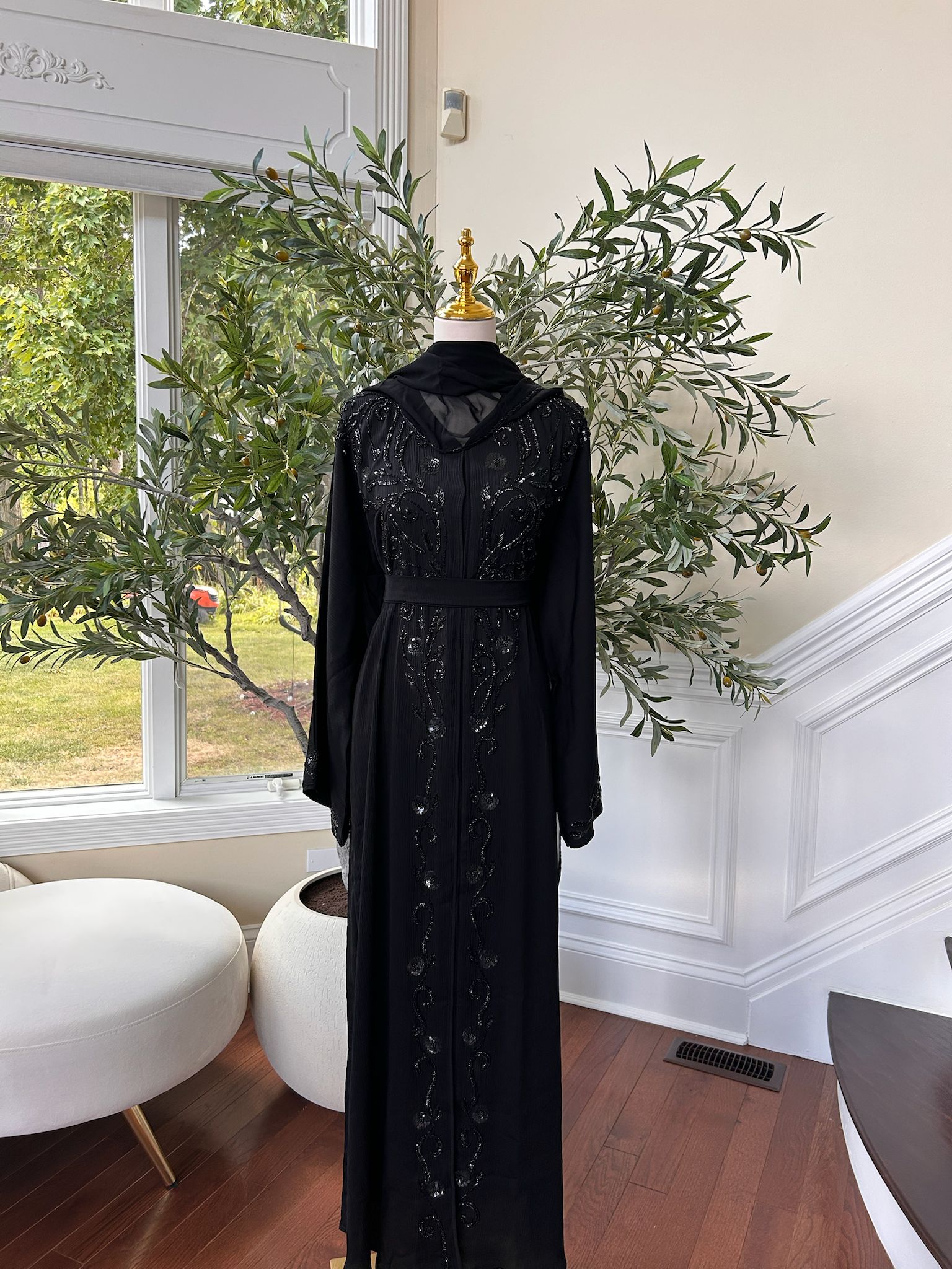 Black Floral Charm Abaya