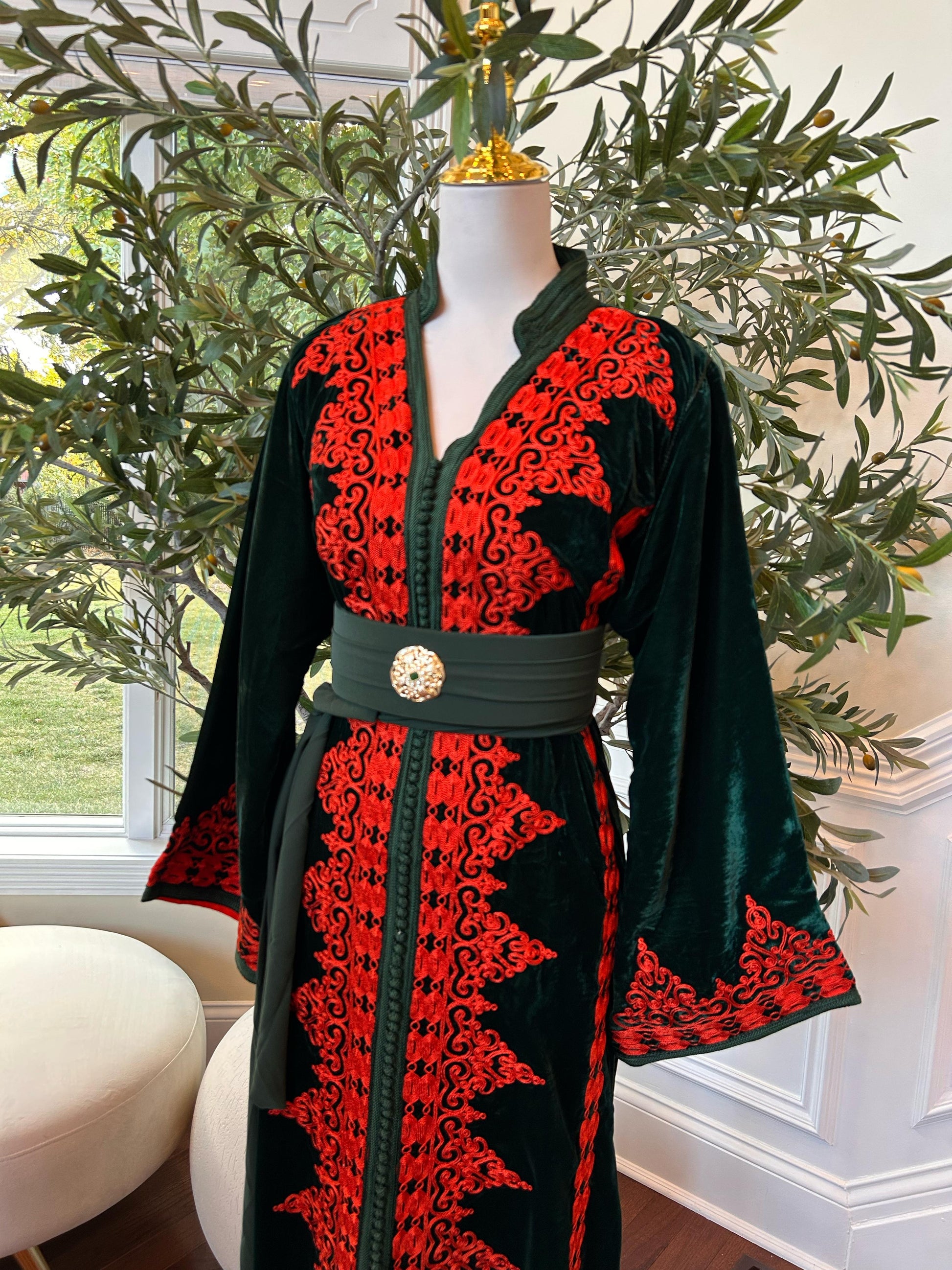 Green Velvet Embellished Red Kuftan