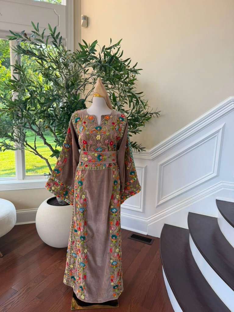 Tan Embroidery Beaded Stone Thobe