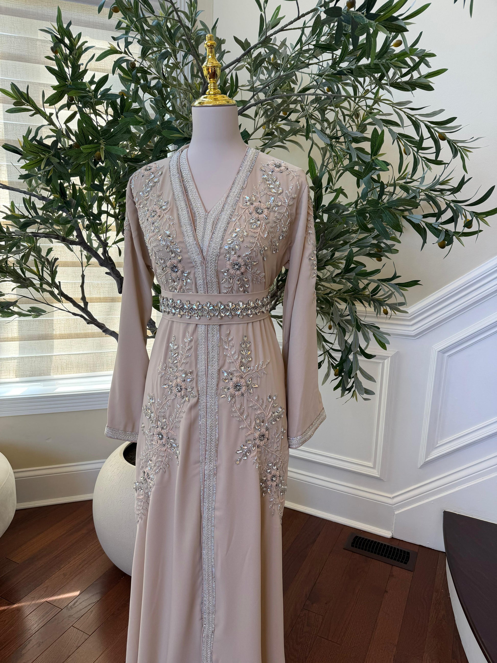 Cream Beaded Royale Kuftan