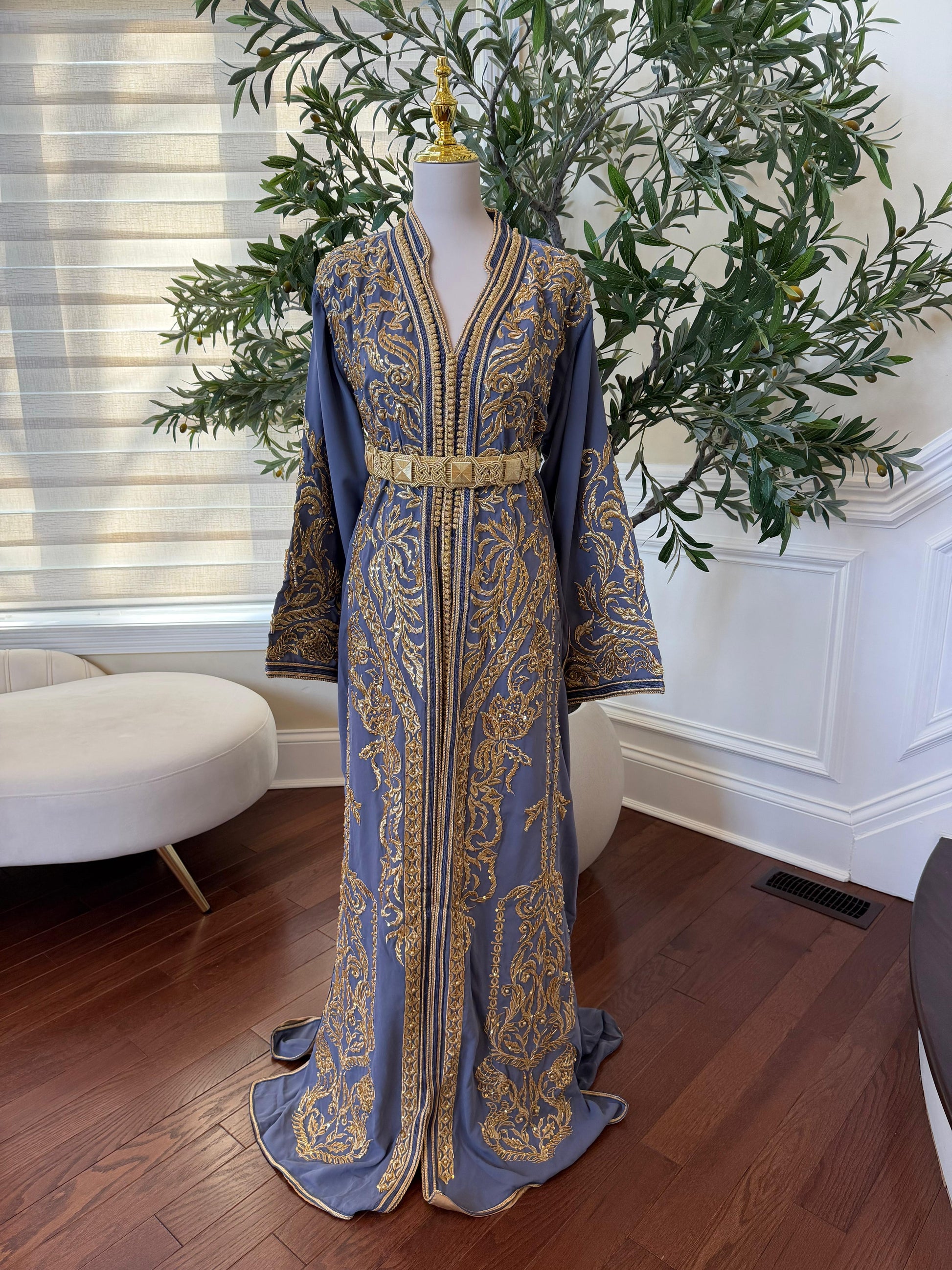 Gray Elegance Beaded Embroidery Kuftan