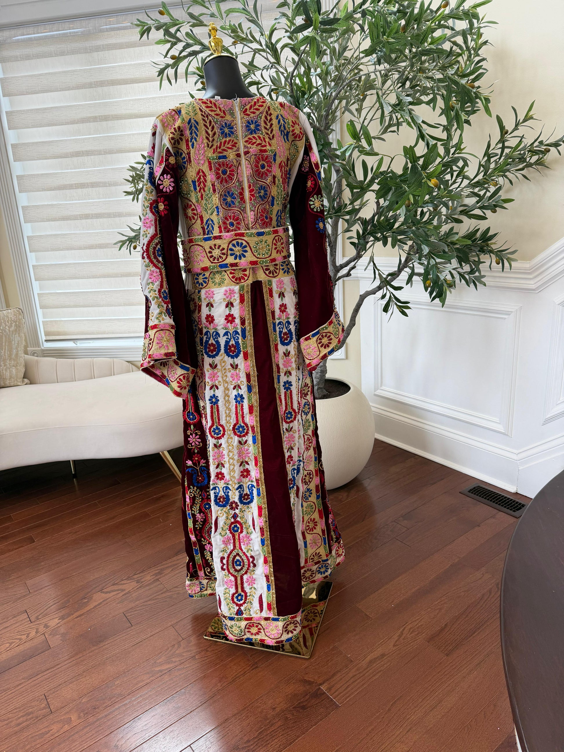 Velvet Maroon and White Traditional Tatreez Sabal Kharaz Detail Thobe