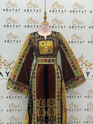Malaka – Royal Palestinian Embroidered Velvet Thobe Jana & Nar