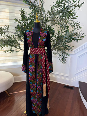 Black Embroidery Tatreez Floral Thobe