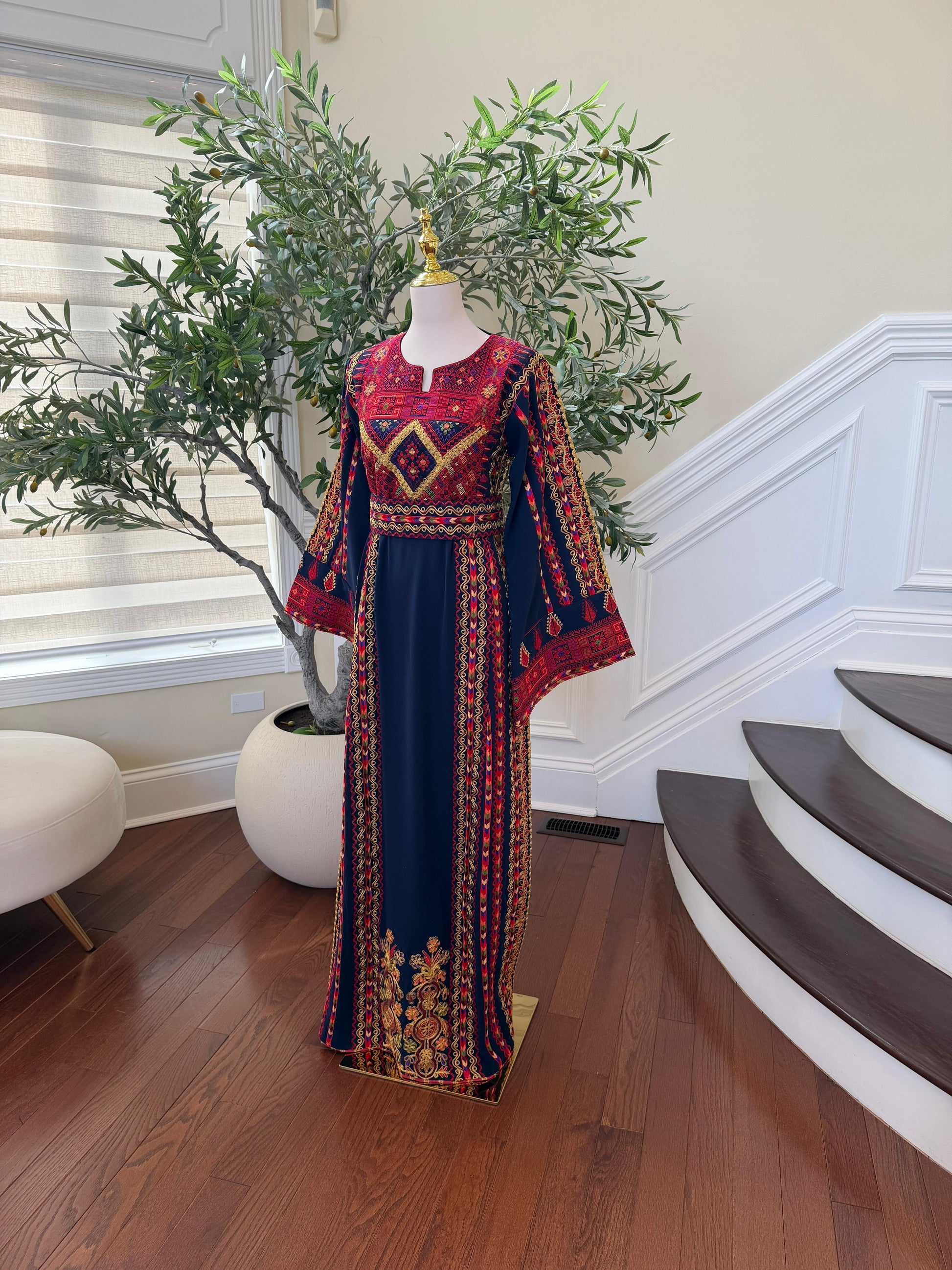 Blue Heritage: Embroidery Tatreez Thobe