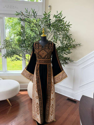 Velvet Green Embroidery Tatreez Thobe
