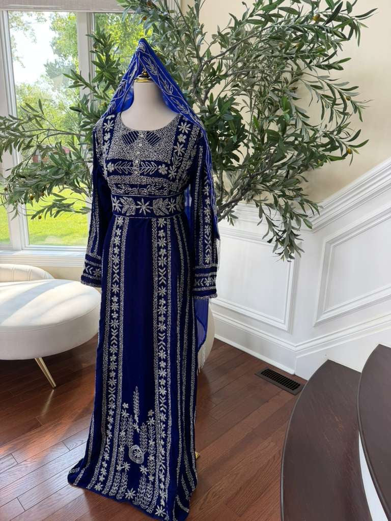 Blue Stone Elegance Embroidered Thobe
