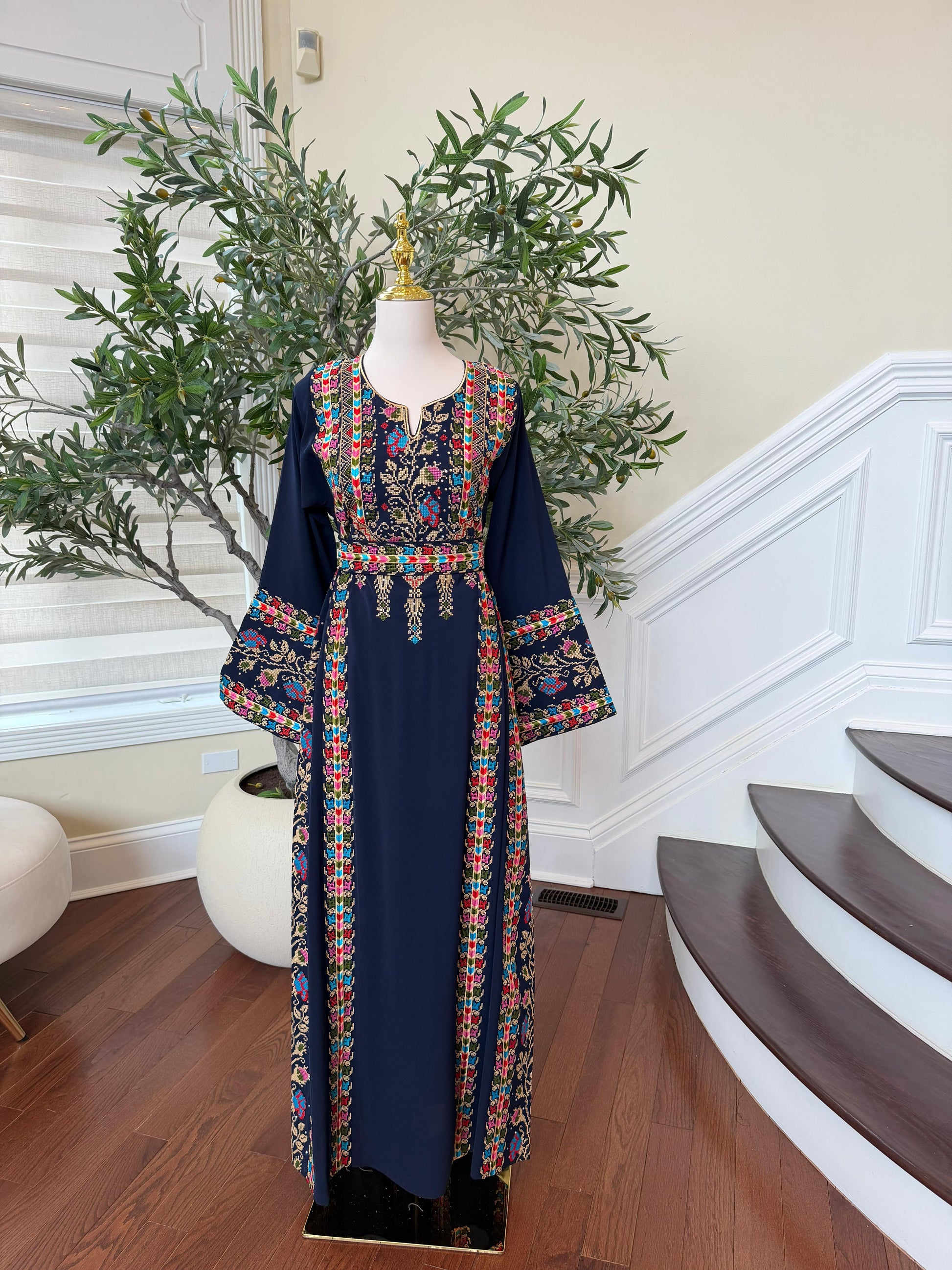 Navy Blue Embroidery Tatreez Thobe