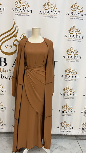 Timeless Elegance: Solid Color Abaya with Edgy Open Design