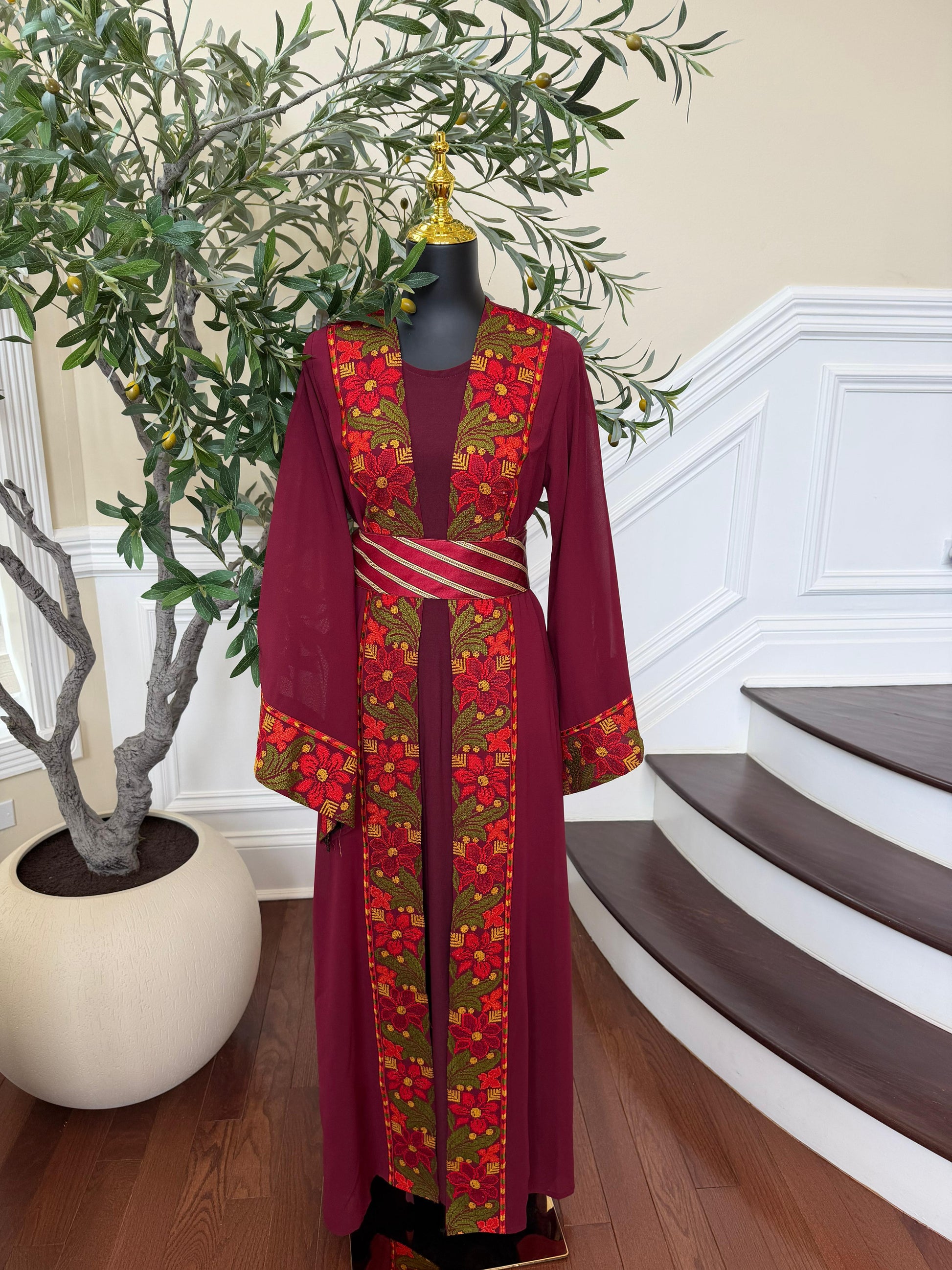 Red Embroidery Floral Tatreez Thobe