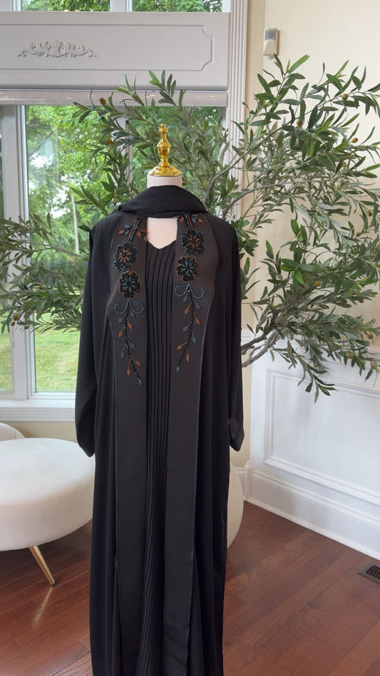 Floral Majesty – Elegant Floral Beaded Detail Black Abaya