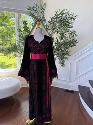 Velvet Green Embroidery Tatreez Thobe