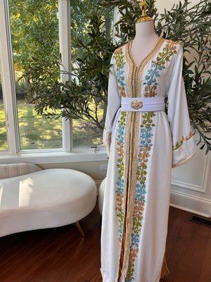 White Royale Beaded Embellished Kuftan