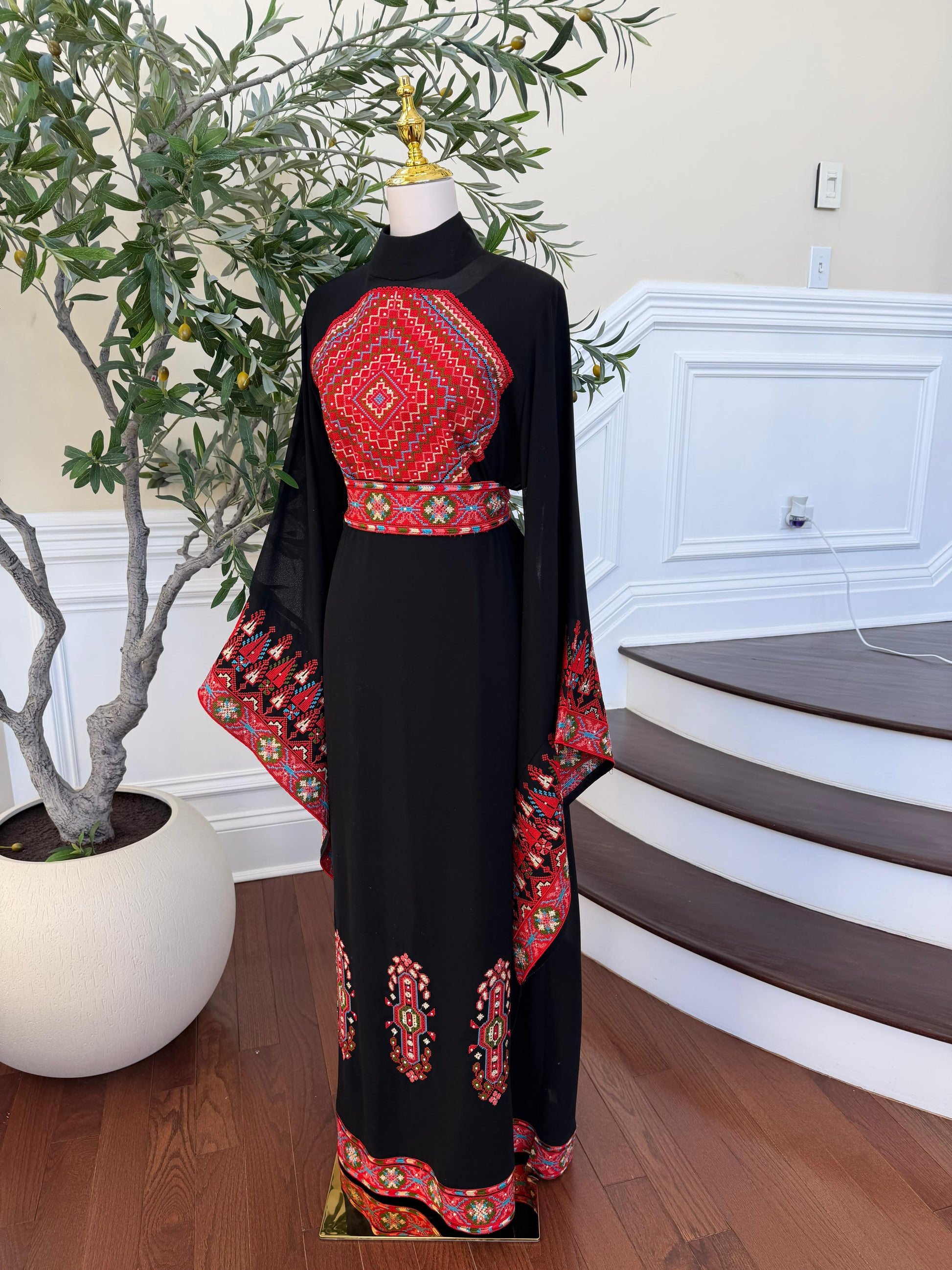 Embroidery Tatreez Red Thobe