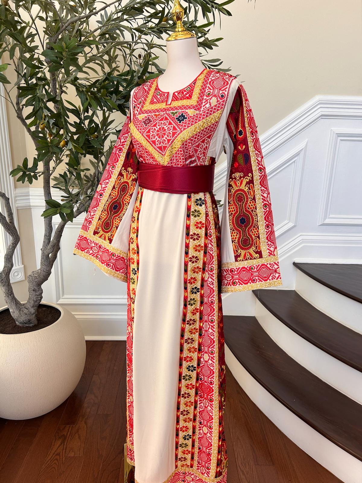Cream Embroidery Tatreez Thobe