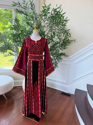 Black Embroidery Tatreez Thobe
