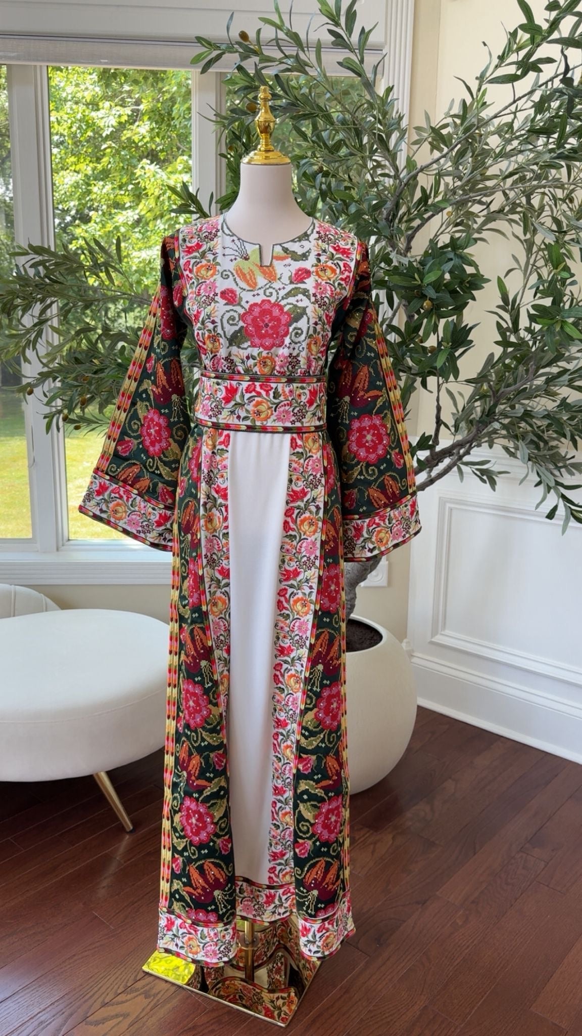 Embroidery Tatreez Floral Thobe /A