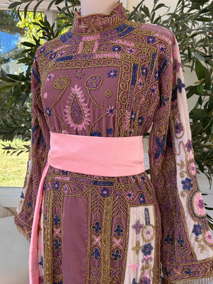 Pink Velvet Stone Thobe