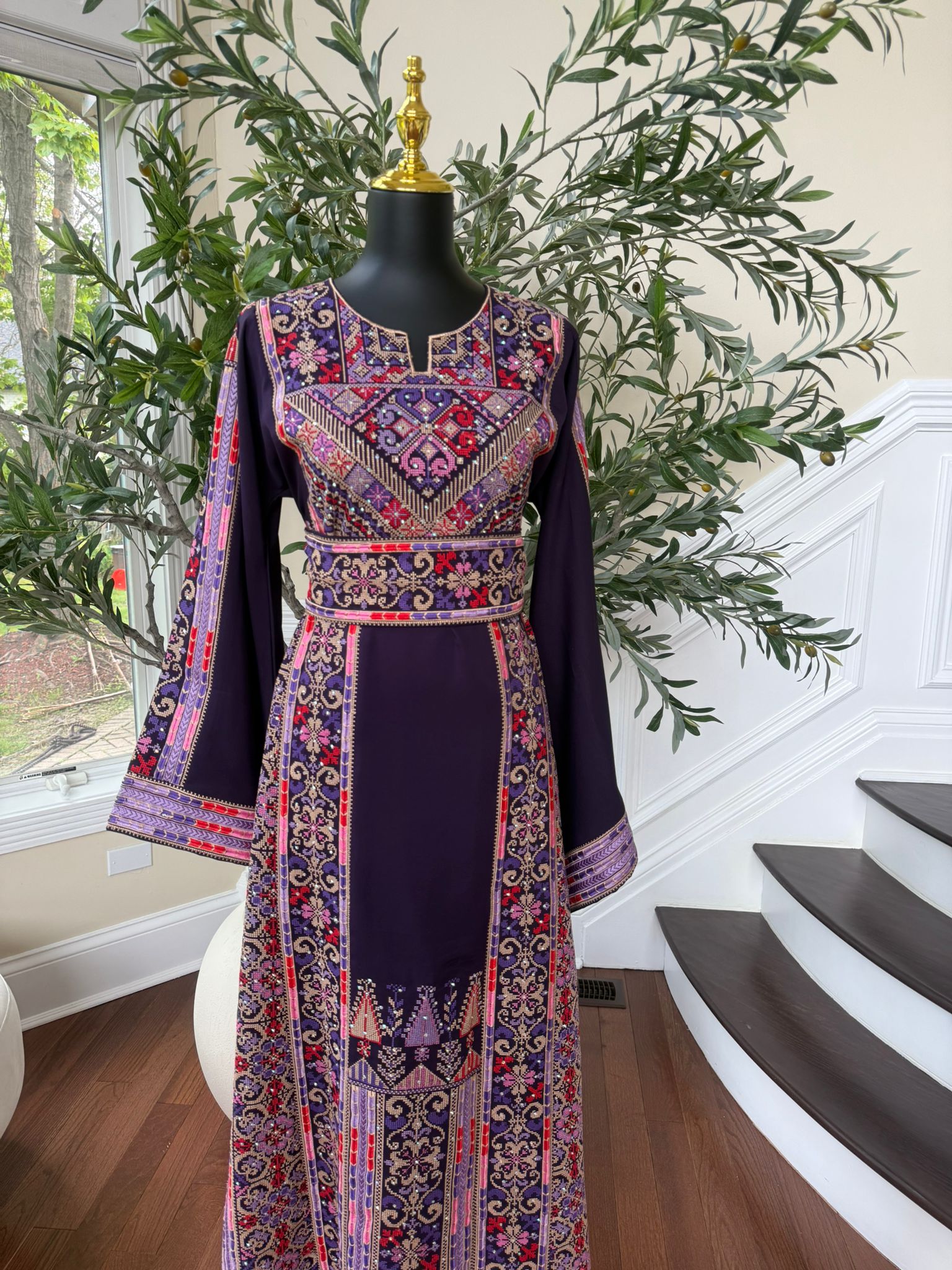Elegant Purple Tatreez Thobe/ A
