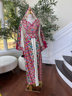 Cream Floral Embroidery Tatreez Thobe