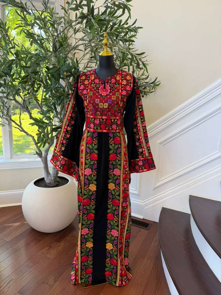 Black Embroidery Tatreez Sabal Kharaz Thobe