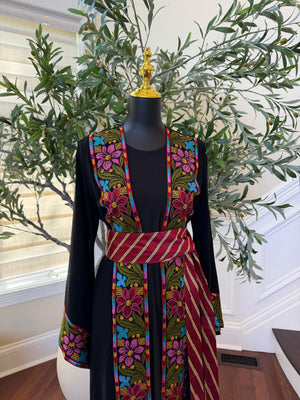 Black Embroidery Tatreez Floral Thobe