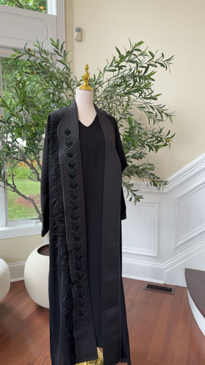 Black Elegance Abaya – Feathered Grace & Beaded Detail