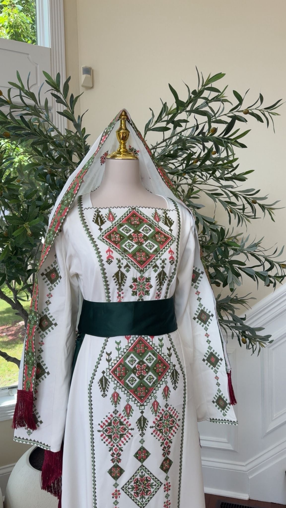 White Thobe Green Tatreez Elegance