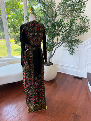 Black Beaded Elegance Traditional Thobe