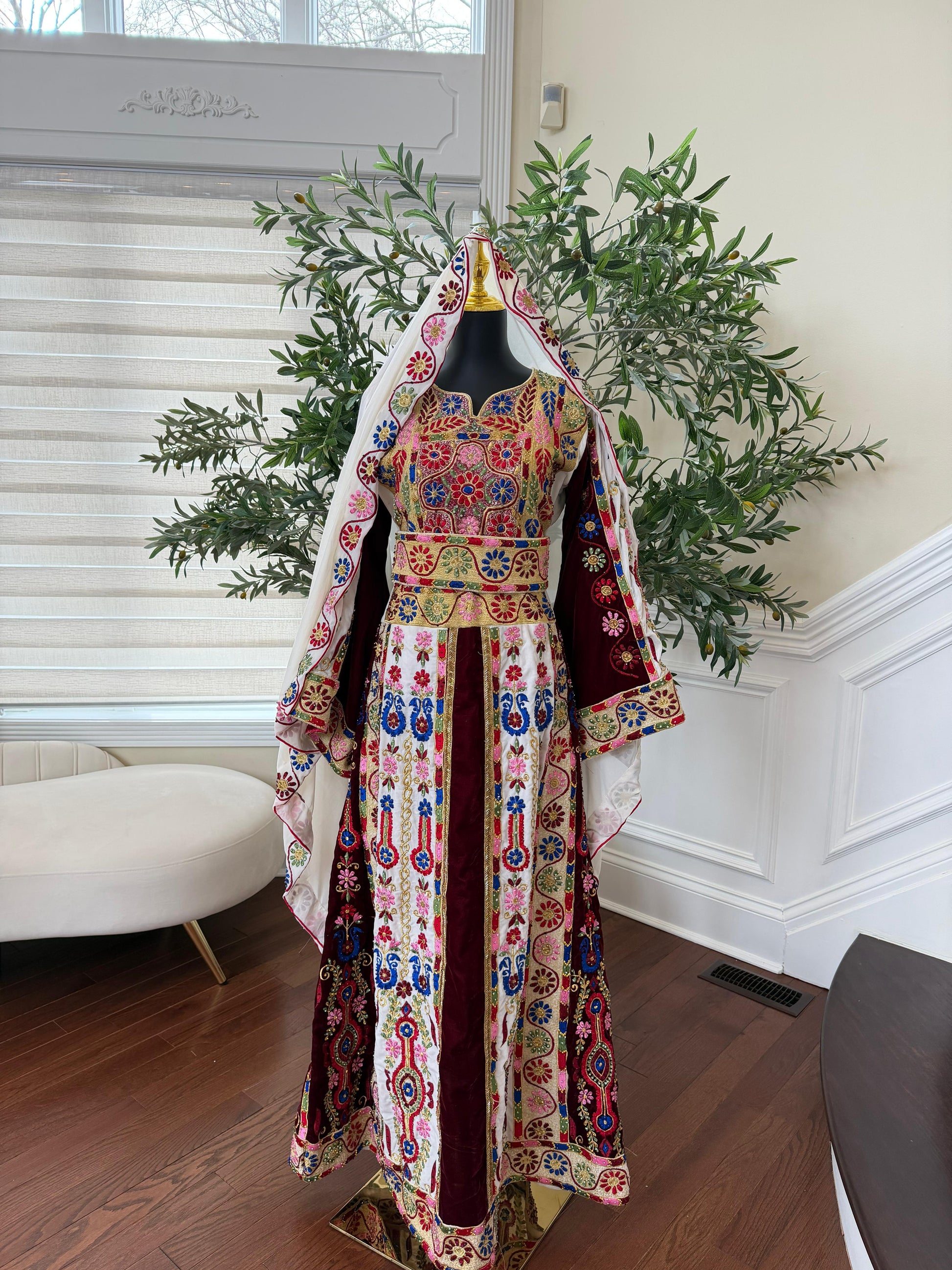 Velvet Maroon and White Traditional Tatreez Sabal Kharaz Detail Thobe