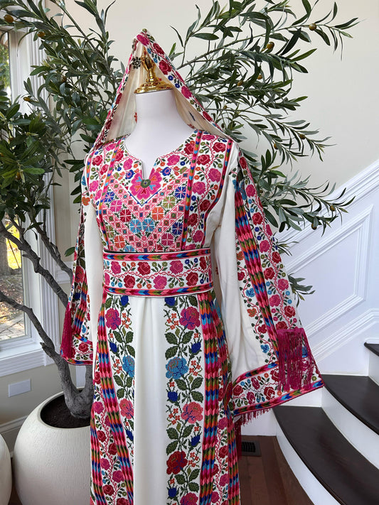 Cream Floral Embroidery Tatreez Thobe