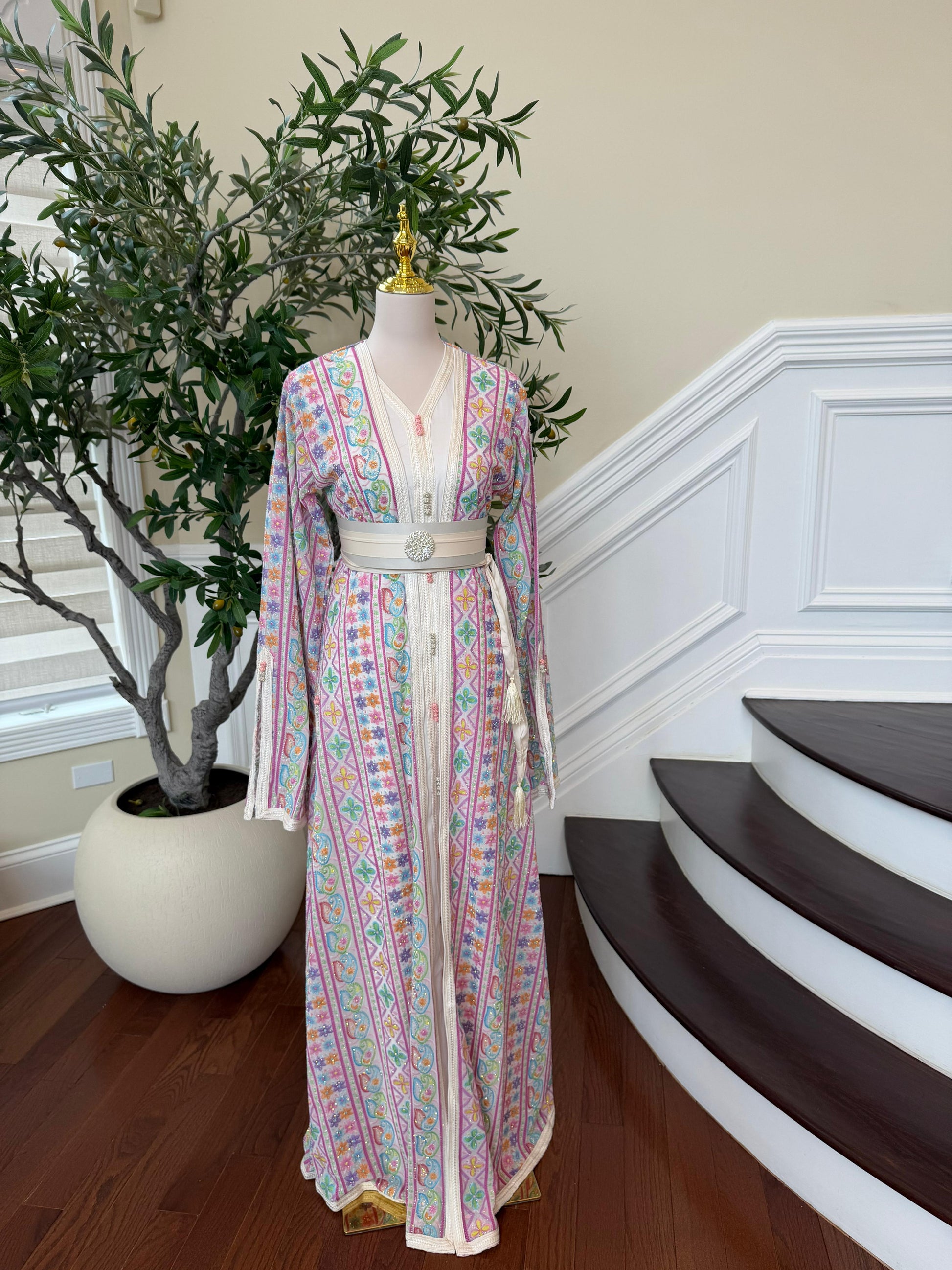 Embroidery Sequene White Kuftan