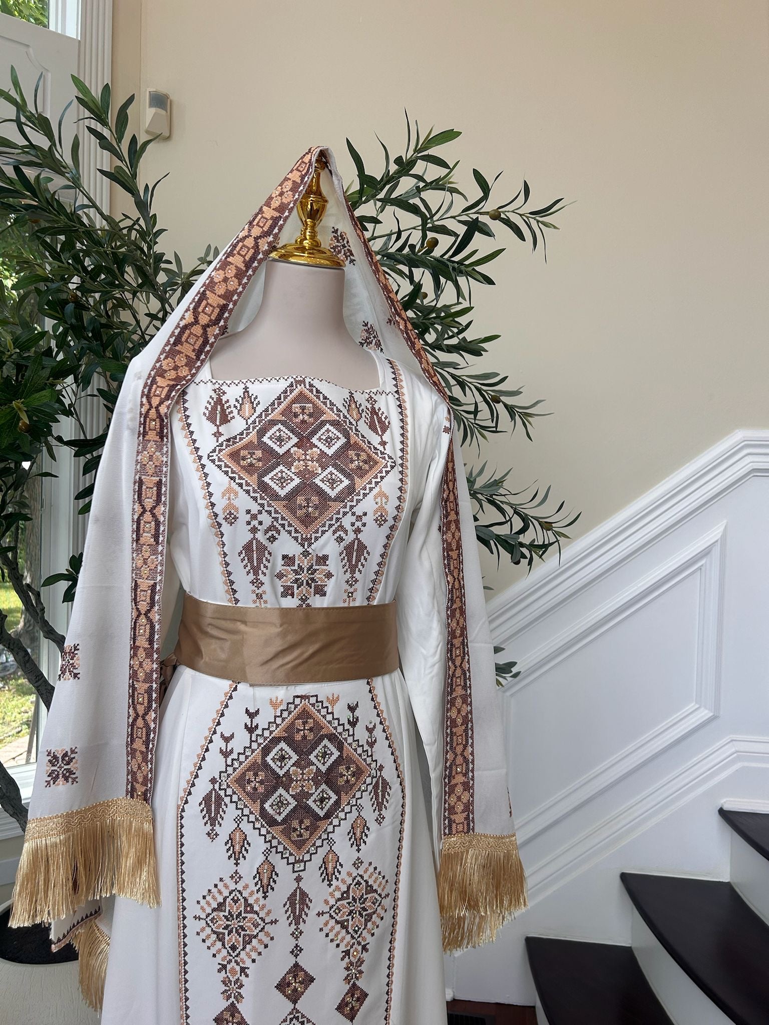 White/Gold Tatreez Khirka Shal