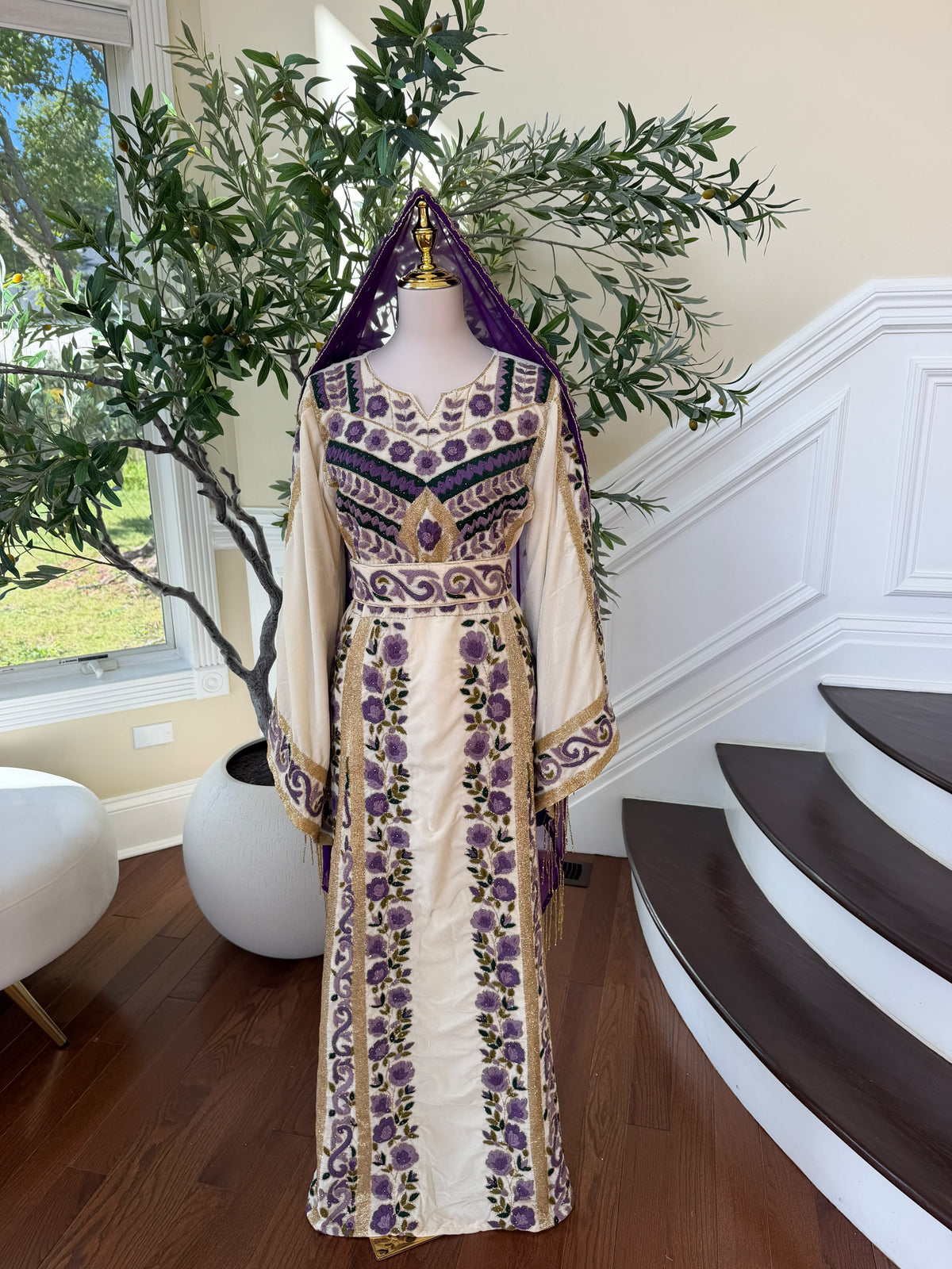Cream makmal thobe with purple flowers (scarf not included)