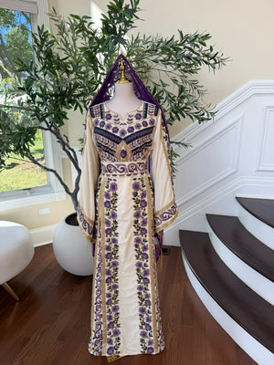 Cream makmal thobe with purple flowers (scarf not included)